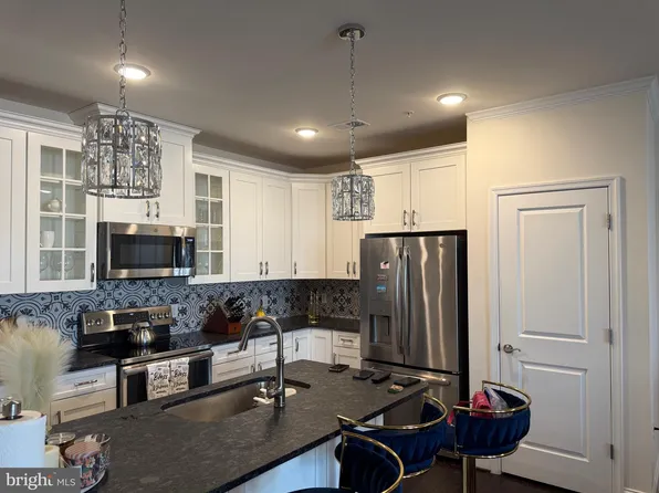 23630 Havelock Walk Ter Unit 410, Ashburn, VA 20148