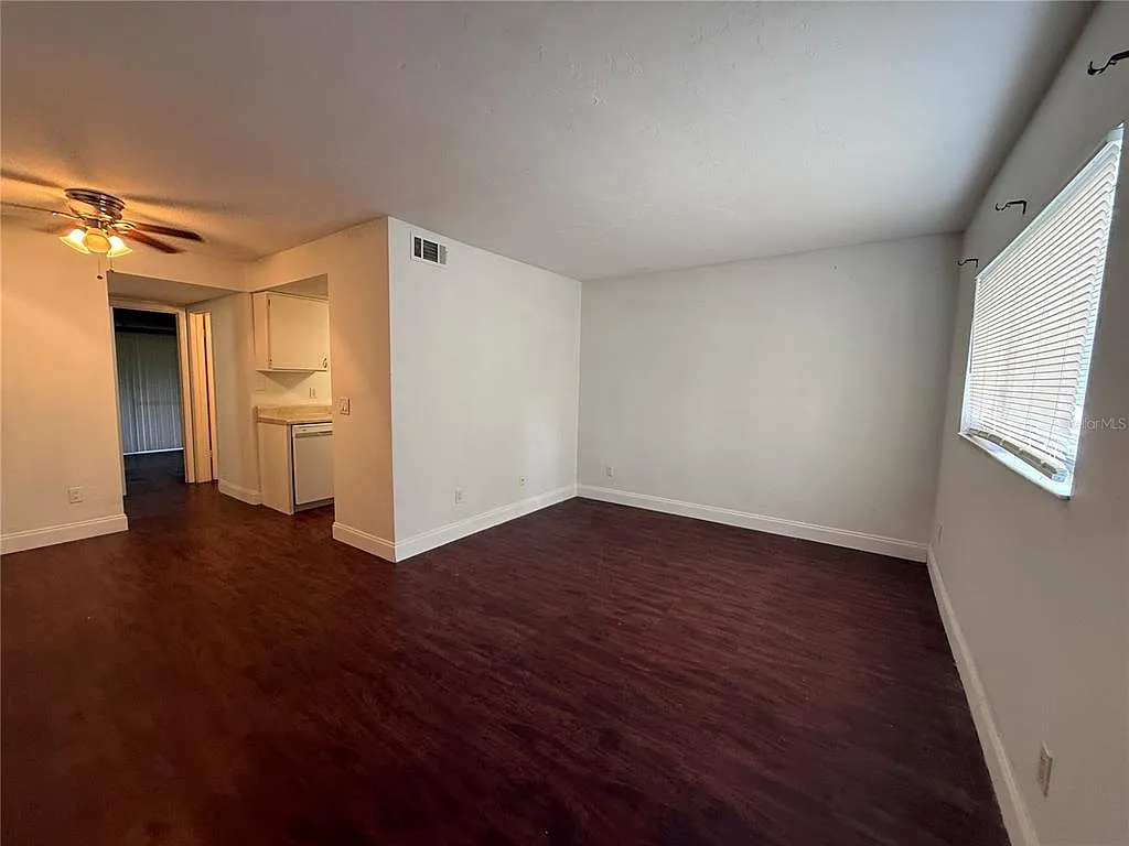 1 bed, 1.0 bath, 603 sqft, $800 — Photo 2