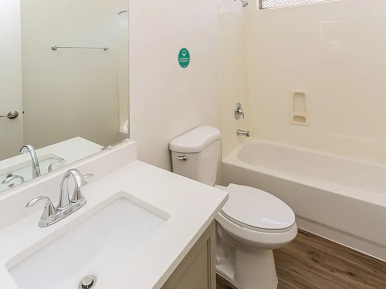 10314 W Pioneer St — Photo 15
