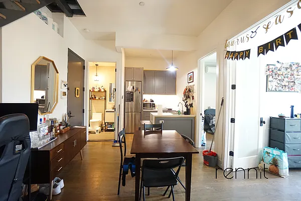 Rented by Rennit Inc. | media 4