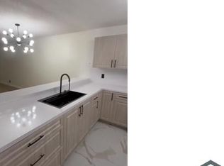 8020 Hampton Blvd, North Lauderdale, FL 33068