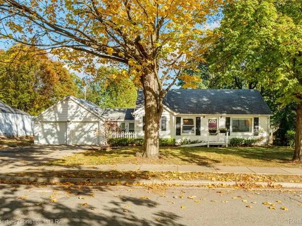 744 Horton Ave, Northville, MI 48167