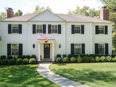 1 Sweetbriar Rd, Summit, NJ, 07901