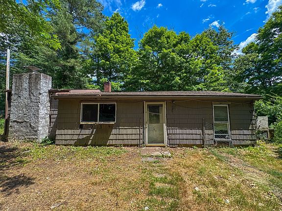 4th image of 332 Batchelor St