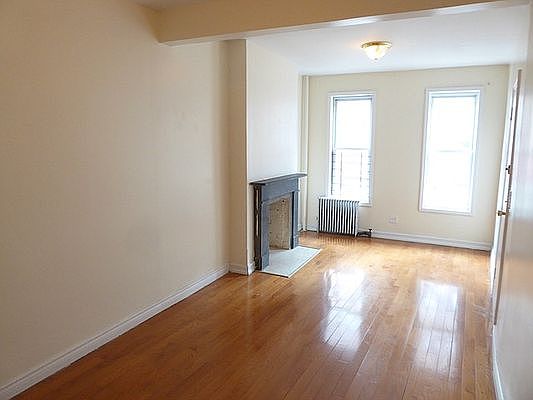 1st image of 443 Lincoln Pl APT 1R