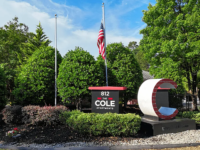 The Cole Apartments — Photo 30