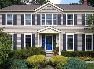 295 S Pine Ct, Aurora, OH 44202