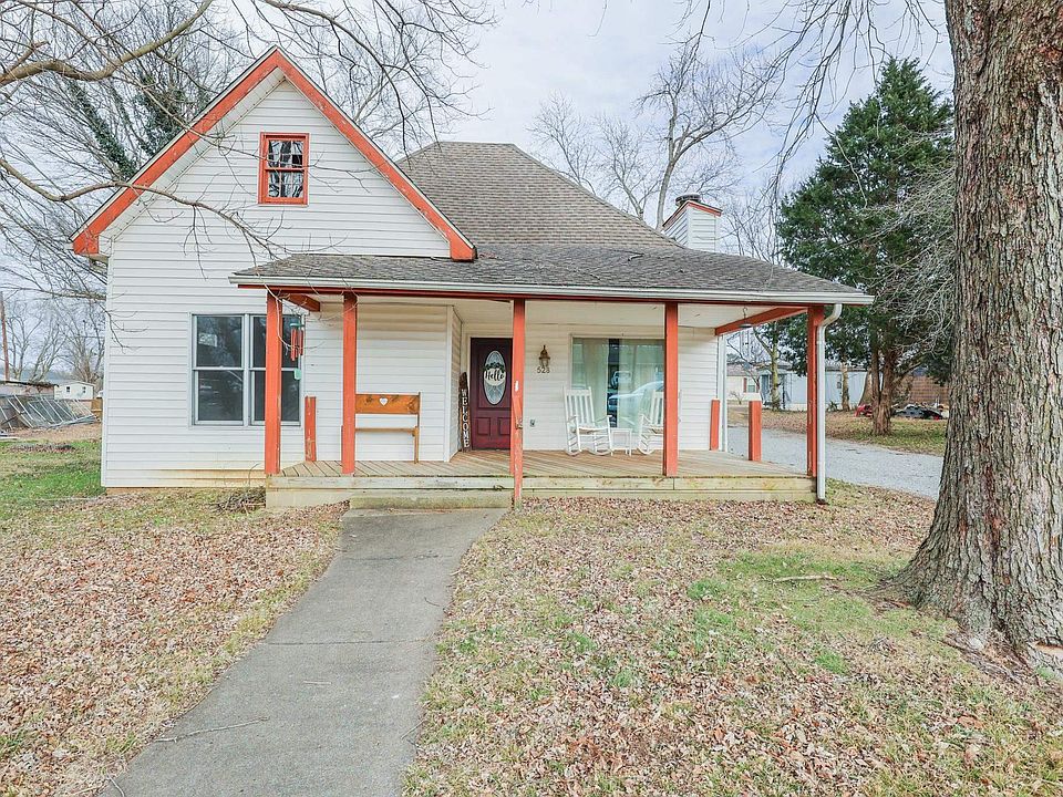 1st image of 528 Olive St