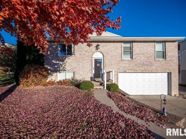 2100 S 2nd Ave, Morton, IL 61550