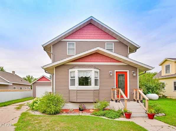 308 Hougen St S, Northwood, ND 58267