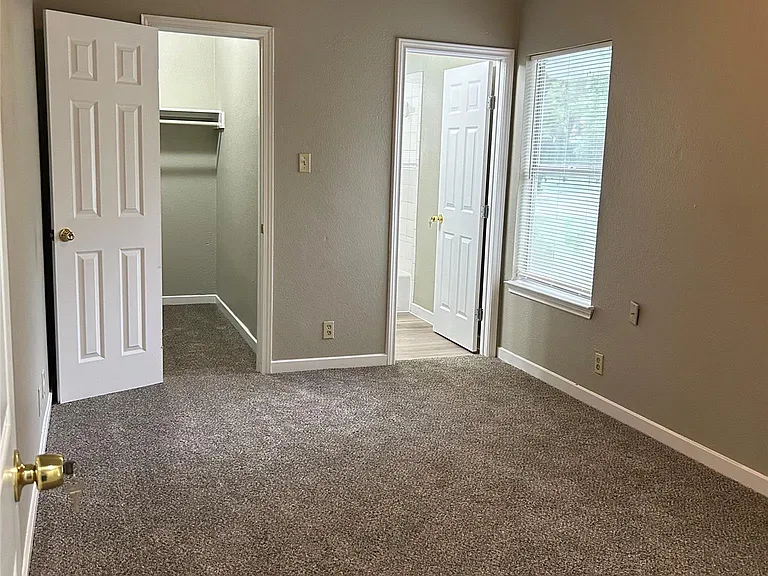 1235 Armadillo Rd #B — Photo 9