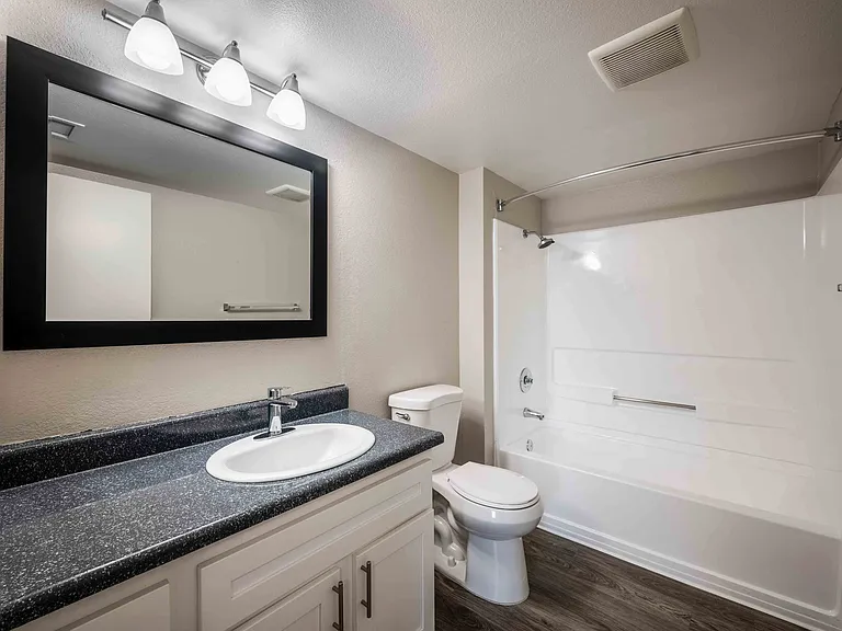 Sorelle Apartments — Photo 17