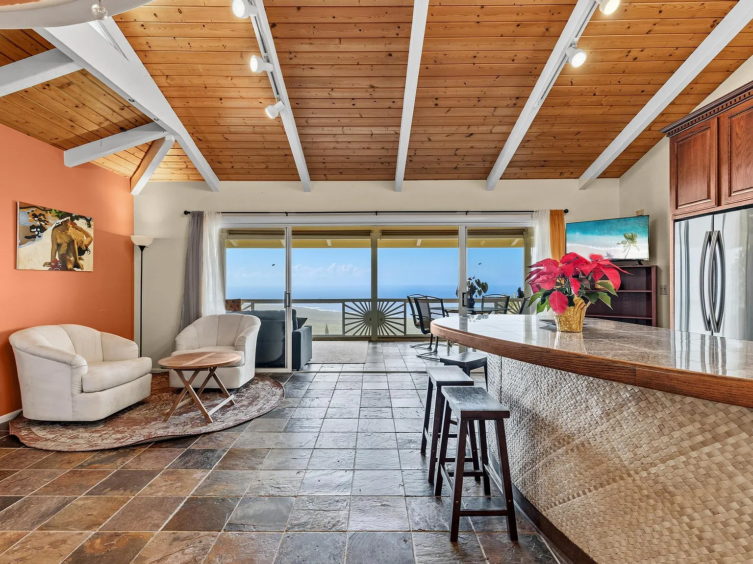 1 bed, 700 sqft, $2,100 — Photo 2