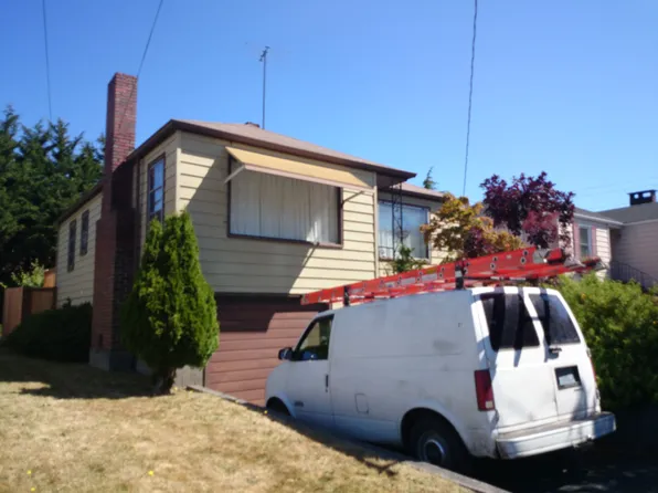 922A NW 56th St, Seattle, WA 98107