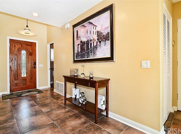 3rd image of 5264 Calatrana Dr