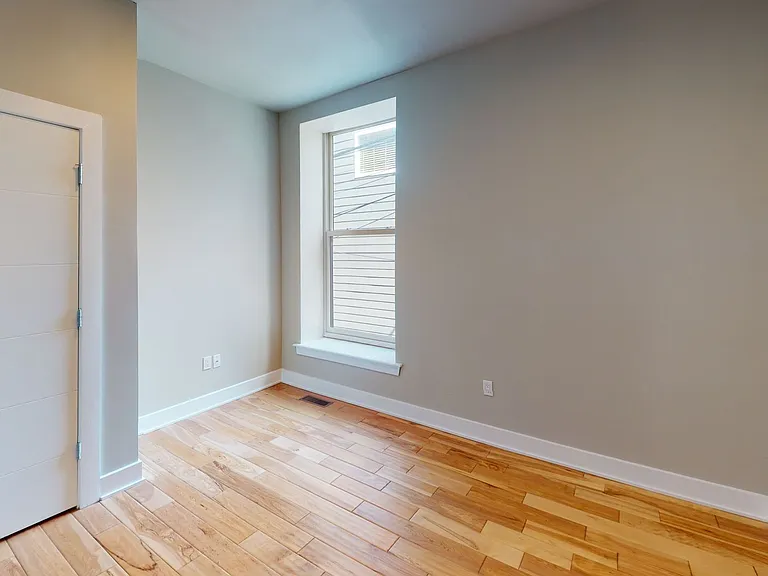 Newly Construction Apartment Brewerytown — Photo 20