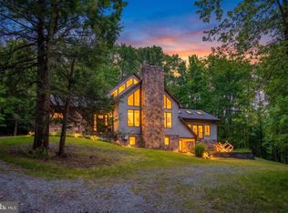 122 Woodlands Hill Ln, Oakland, MD 21550