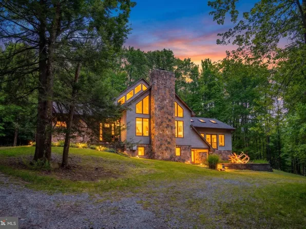 122 Woodlands Hill Ln, Oakland, MD 21550