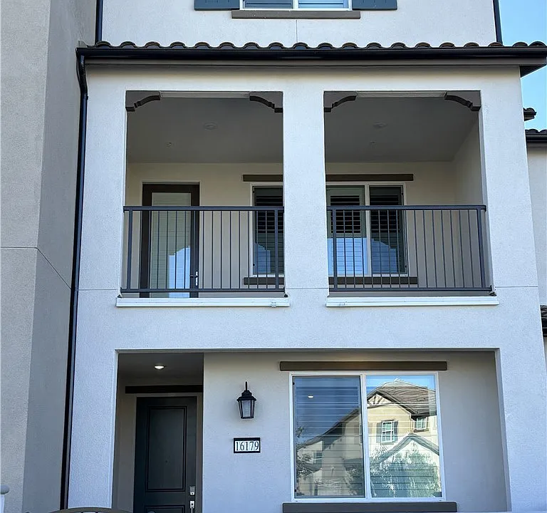 16179 Plumeria Ln