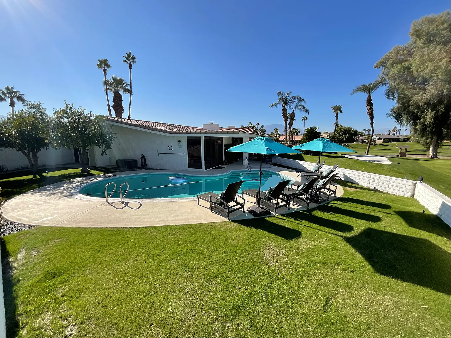 3 bed, 2748 sqft, $7,000 — Photo 2