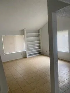 4 bed, 2.5 bath, 2352 sqft, $1,800 — Photo 1