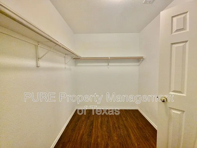 3007 Zachary Ln — Photo 15