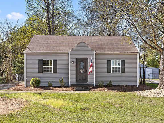 2nd image of 1504 Fruitland Dr