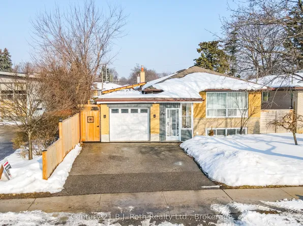 156 The Westway, Toronto, ON M9P 2C1