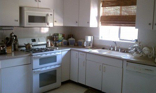 1st image of 1604 E Louisa Ave