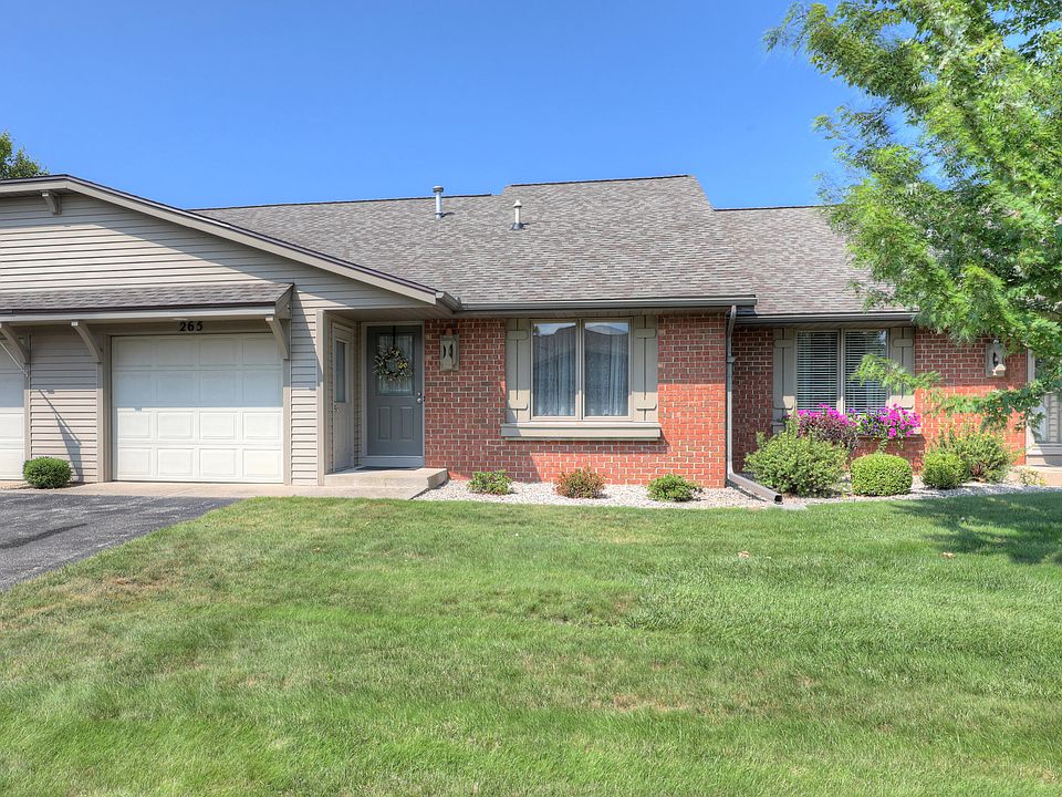 1st image of 265 Interlaken Ct #265
