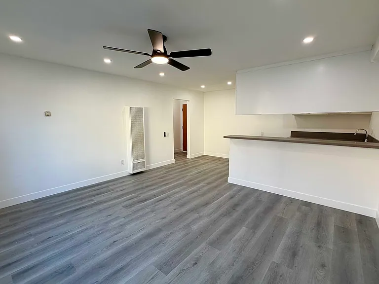 456 S Breed St #102 — Photo 1