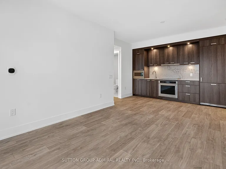 858 Dupont St #534 — Photo 11