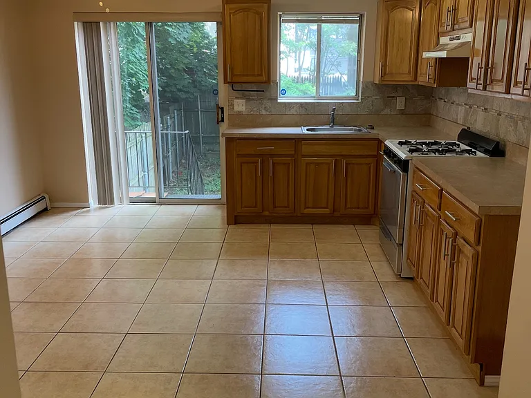 38 Sherman Ave #1 — Photo 4