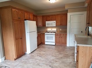 400 S State St, Denver, IA 50622