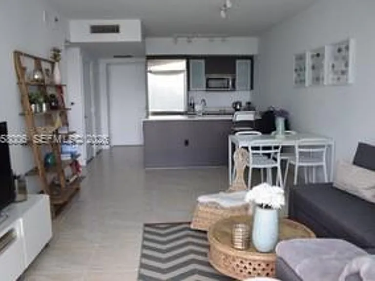 55 SE 6th St #CU-3906W — Photo 10