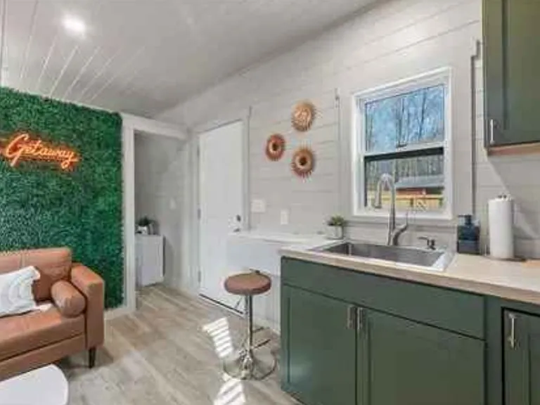 3735 Lenna Dr — Photo 10