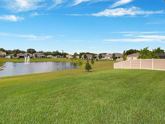 5th image of 4053 Brookshire Cir