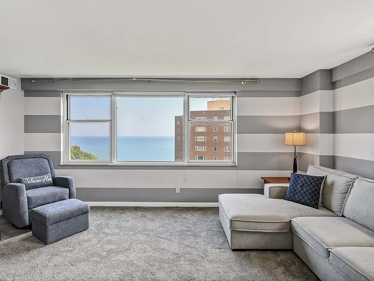 11850 Edgewater Dr #820 — Photo 6