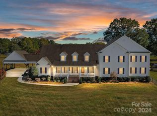 1072 Arabian Farm Rd, Clover, SC 29710