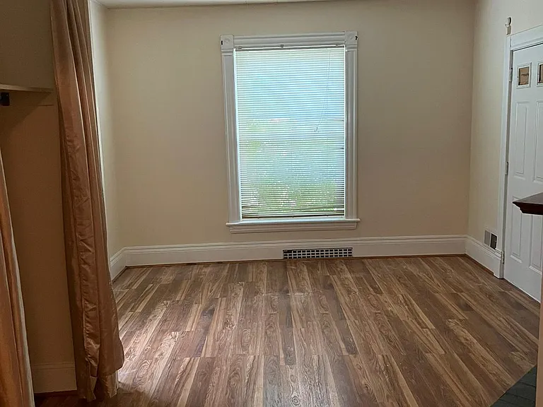 366 Woodmere Ave SE #1 — Photo 12