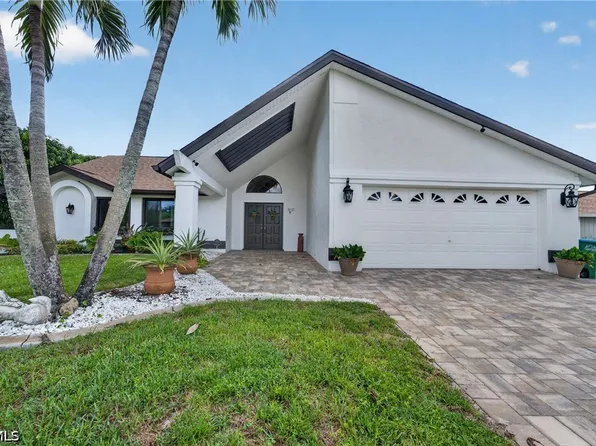 304 SE 29th Ter, Cape Coral, FL 33904