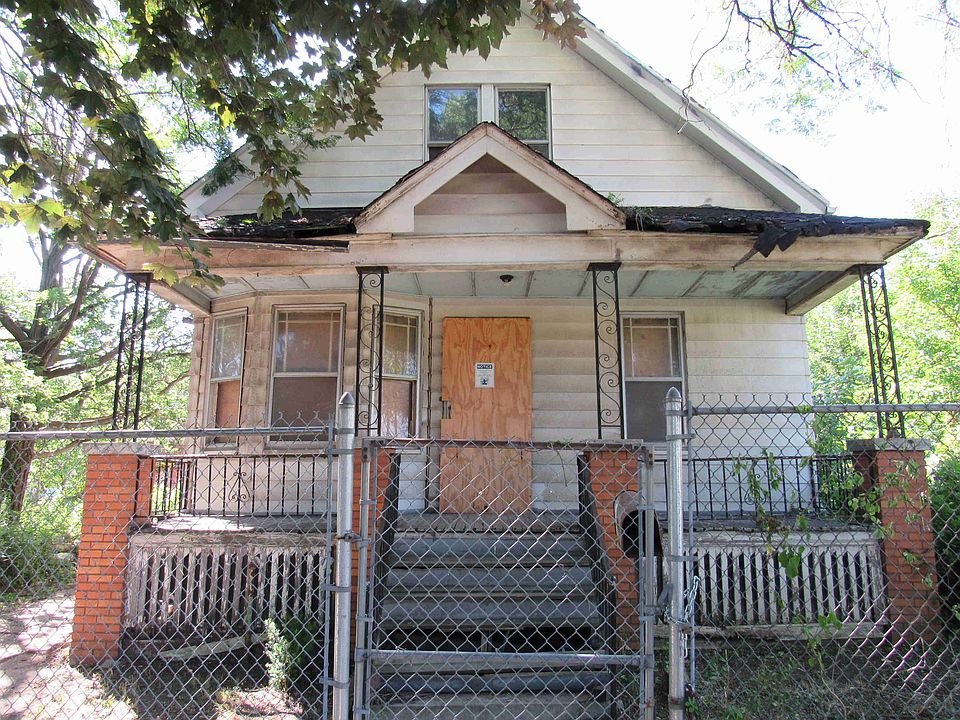 7139 St John