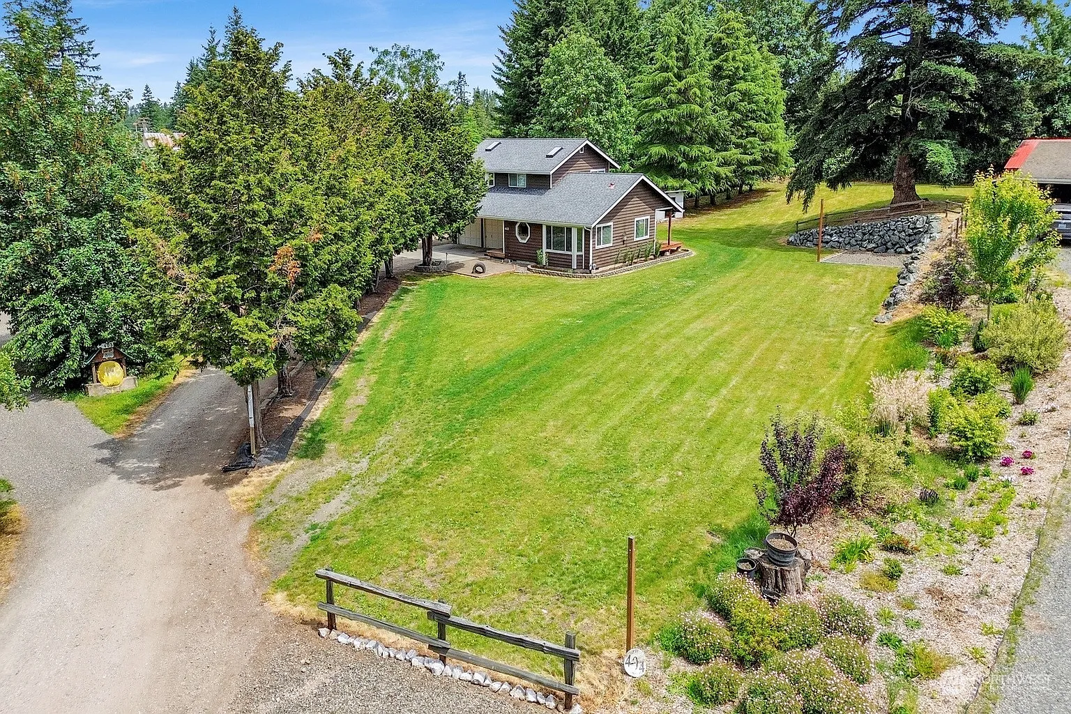 402 Arrowhead Lane photo 1