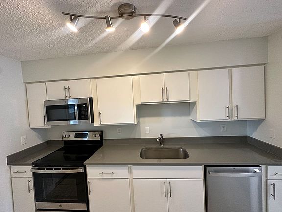 4th image of 5502 8th Street Ct W #5502