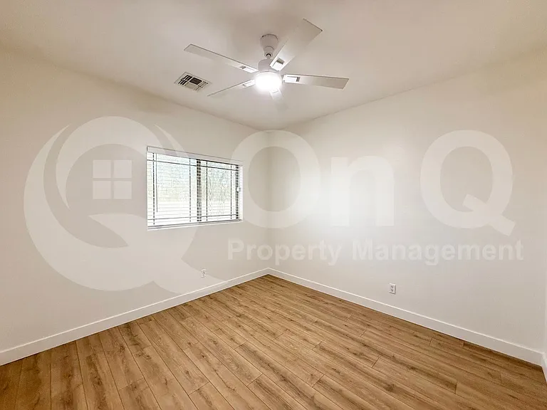 1813 S 123rd Dr — Photo 30