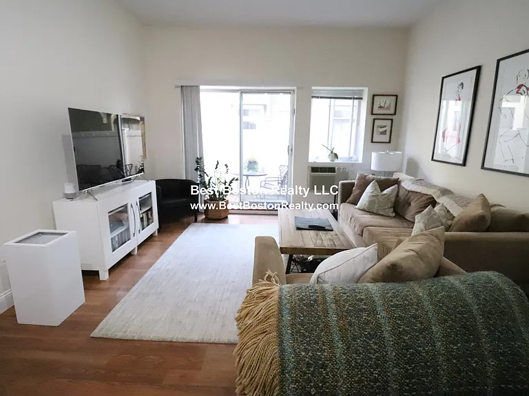 50 Craigie St #5 — Photo 7