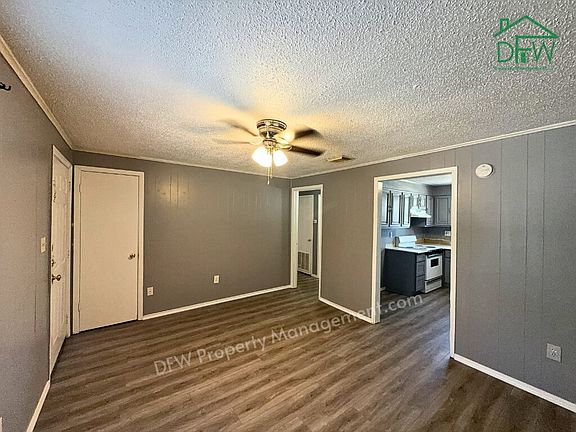 4th image of 1613 Voirin Rd