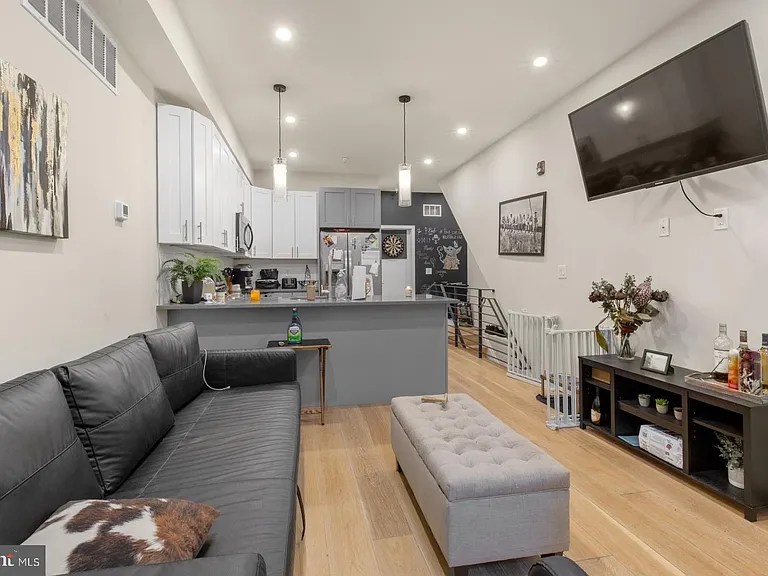 1702 Point Breeze Ave #A — Photo 3