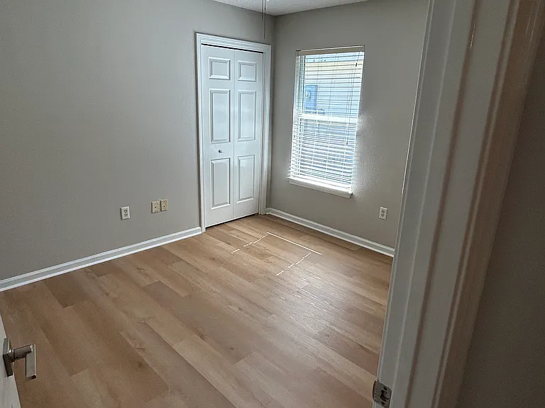 716 Mackenzie Cir — Photo 14
