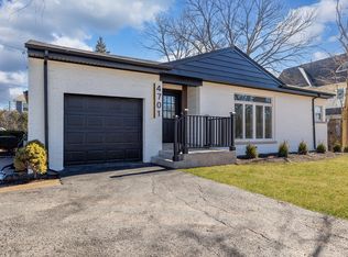 4701 Wolf Rd, Western Springs, IL 60558